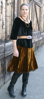 Peasant blouse w/ sundance skirt